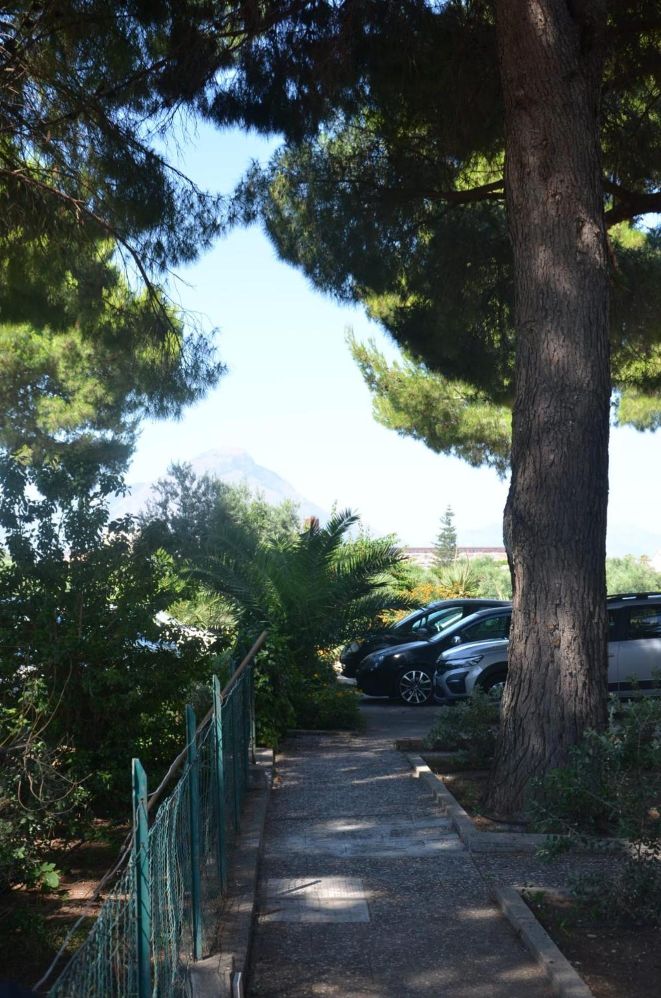 Villa Teti - Sicilia 坎波菲利斯·迪·罗切 外观 照片