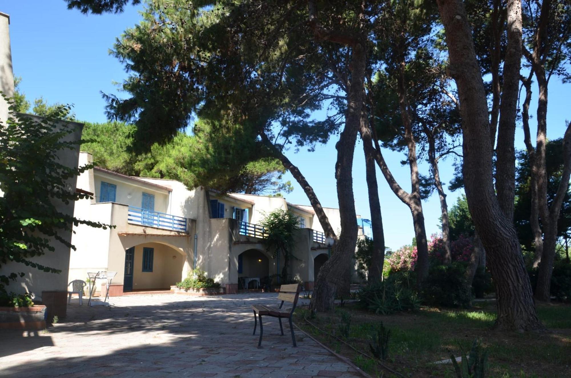 Villa Teti - Sicilia 坎波菲利斯·迪·罗切 外观 照片