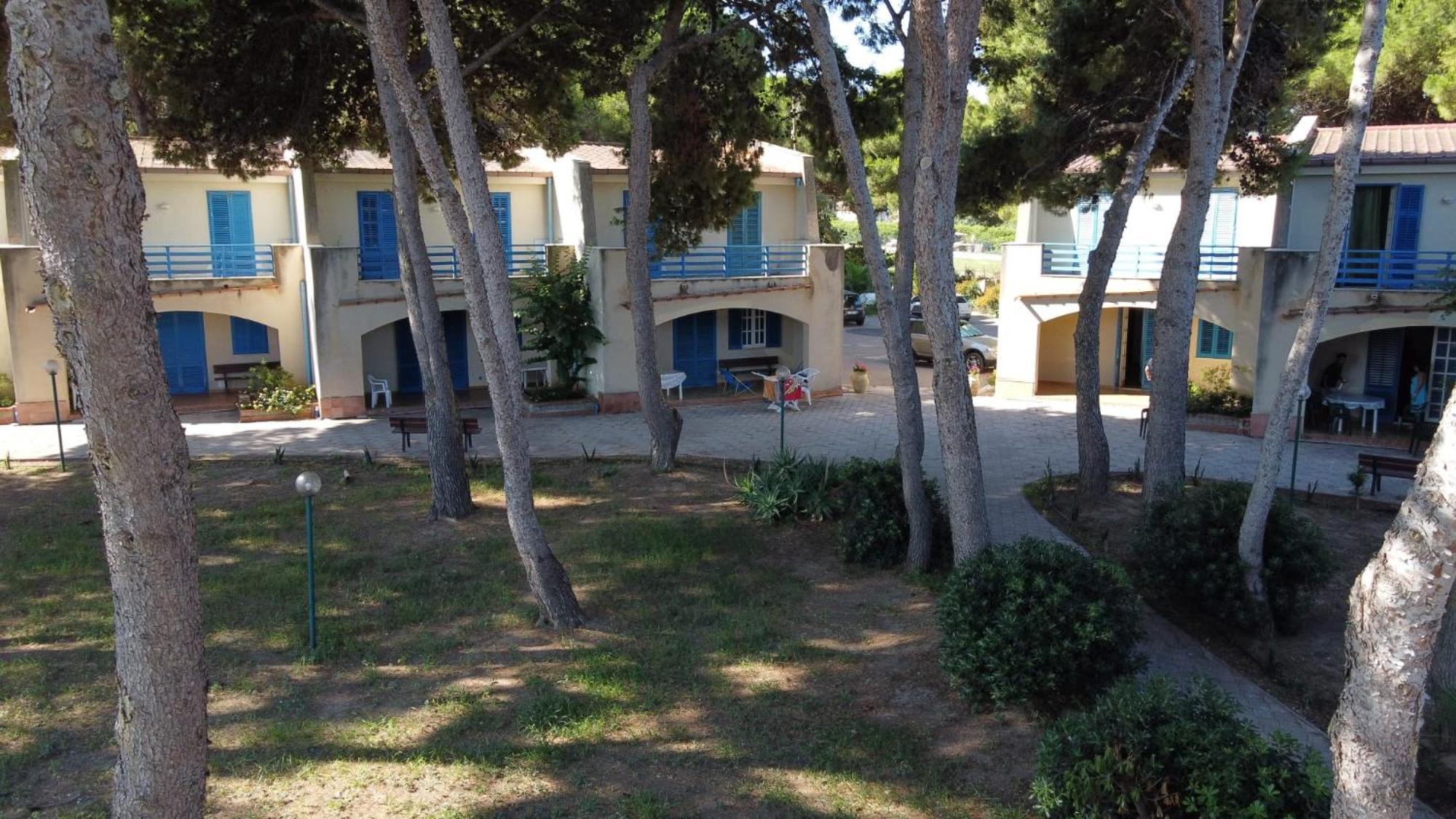 Villa Teti - Sicilia 坎波菲利斯·迪·罗切 外观 照片