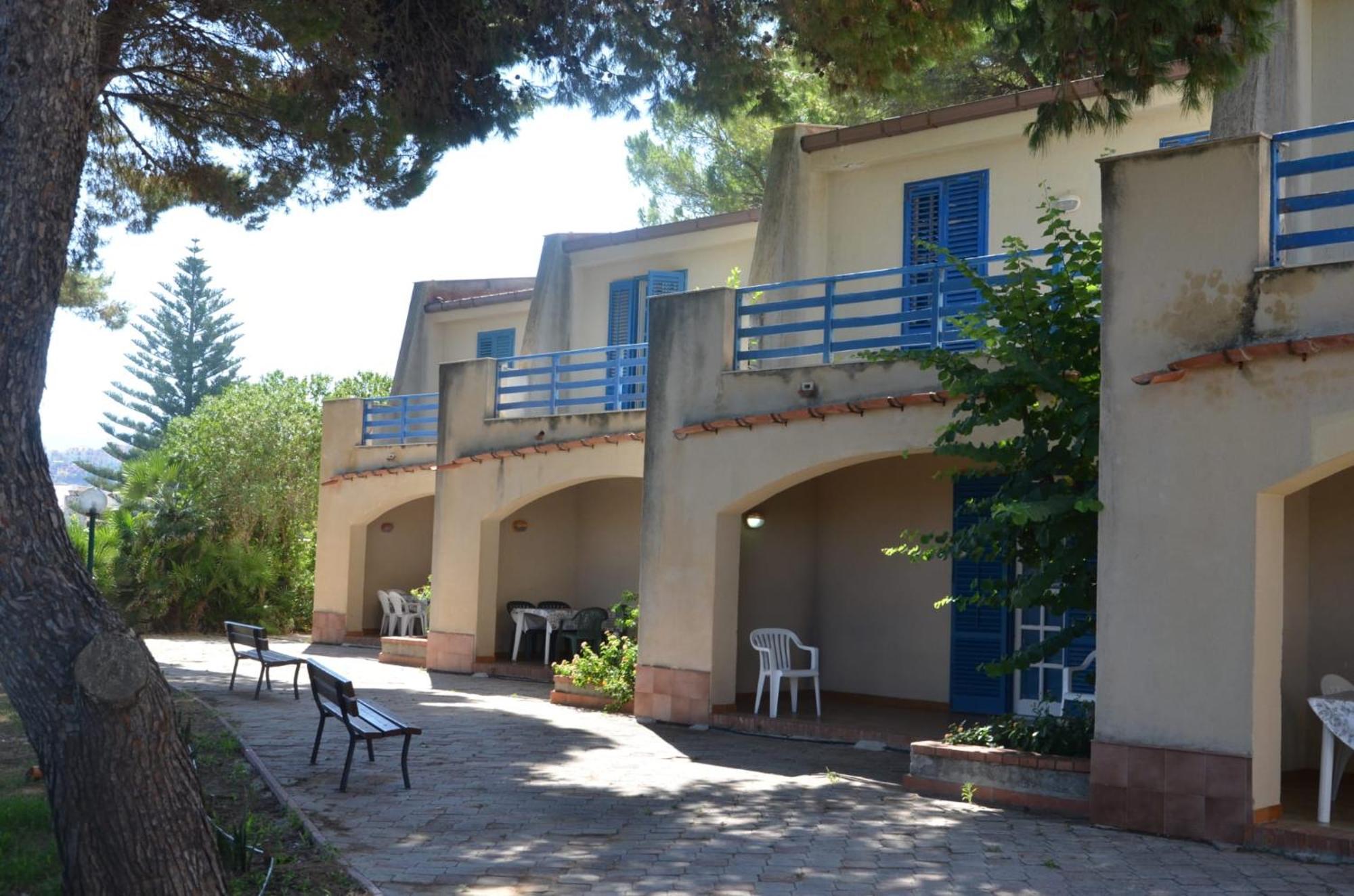Villa Teti - Sicilia 坎波菲利斯·迪·罗切 外观 照片